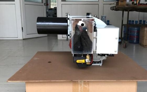 Küçük Atık Yağ Ev Fırını, Kullanılmış Yağ Yakıcı Tüketimi 2 - 4 L / H