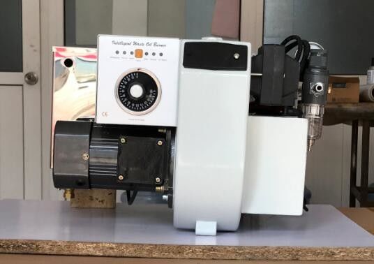 Çevre dostu atık yağ yakıcısı saatte 6 ila 8 litre Bir yıllık garanti