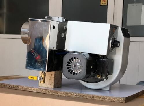 Dayanıklı 25 Kg Atık Motor Yağı Yakıcısı 135 mm Tüp Uzunluğu Uzun Hayat Süresi