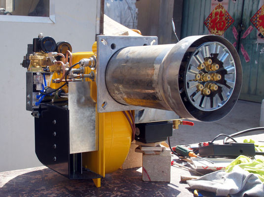 1000 kilowatt atık yağ damla yakıcı üç alev aşaması 8 bar çalışma basıncı