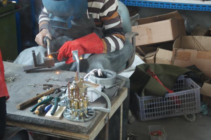 Qingdao Luox Energy Saving Equipment Co., Ltd fabrika üretim hattı 2